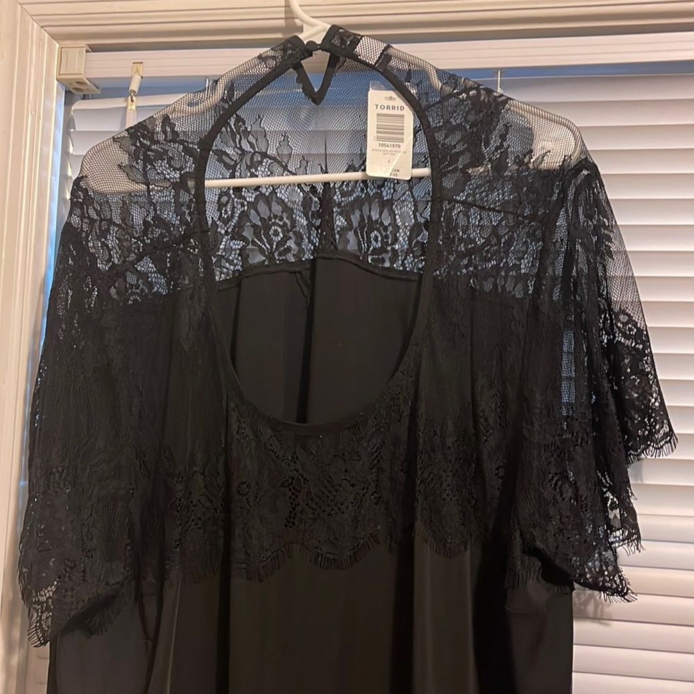 Black lace top